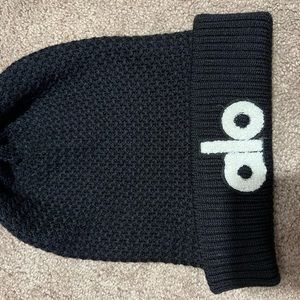 Alo yoga beanie